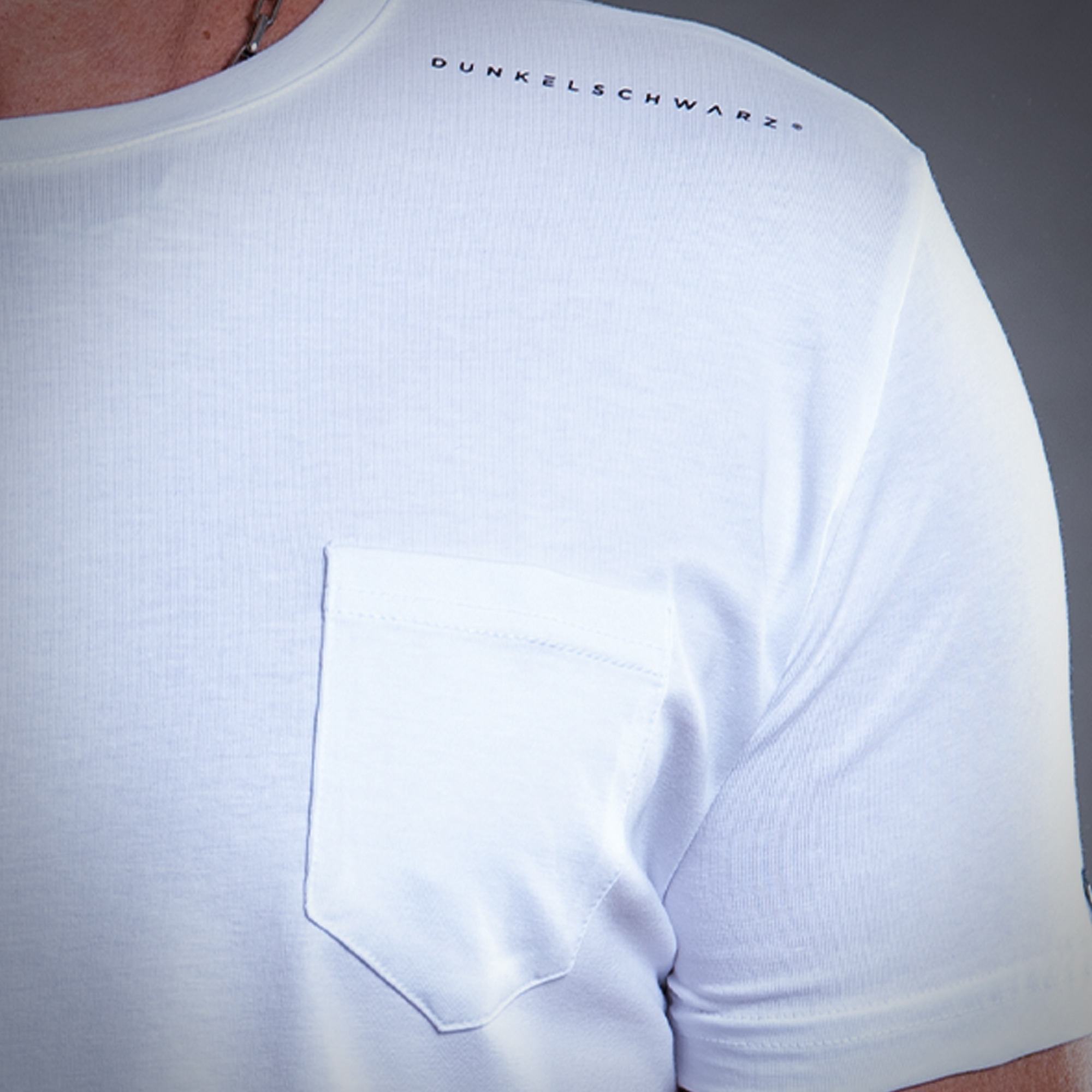 T-Shirt DS-11 SHOULDER white – Bild 2