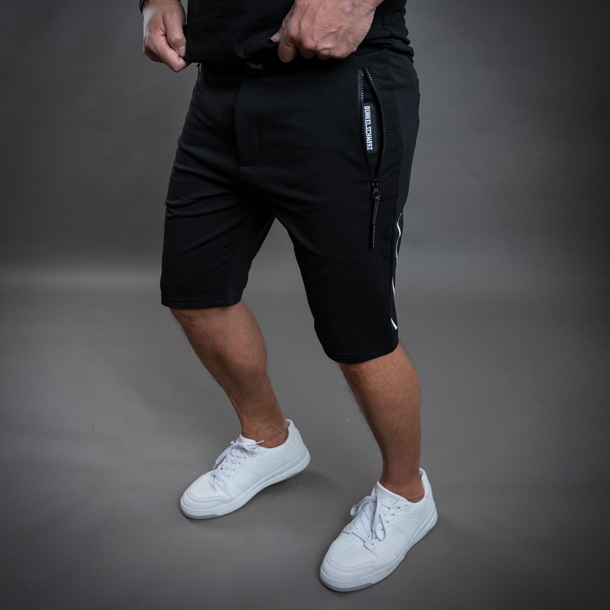 SHORTS 233 LIGNELOGO black